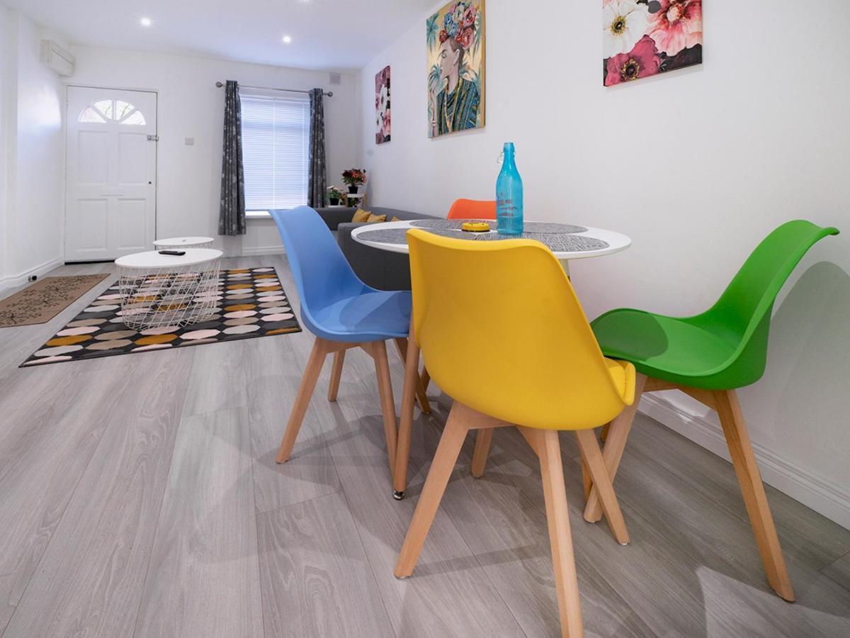 Pass The Keys - Bright & Airy 2Br 2Bath Apt In Perfect Location Belfast Buitenkant foto