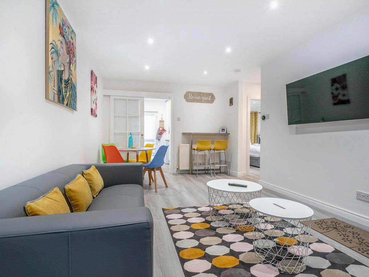 Pass The Keys - Bright & Airy 2Br 2Bath Apt In Perfect Location Belfast Buitenkant foto